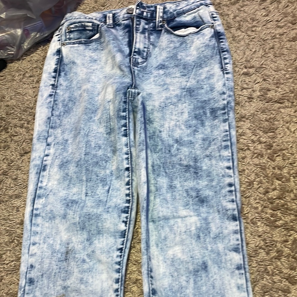 Blue washed jeans